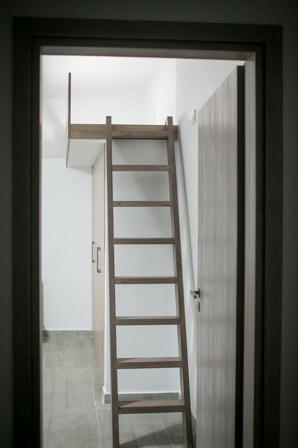 Minimal Residence Near The Beach Loutráki Exterior foto